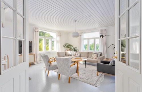 Degerby Villa | Villa Degerby - 330m2 Lux Manor w/Heated Pool, Spa
