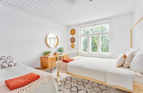 Degerby Villa | Villa Degerby - 330m2 Lux Manor w/Heated Pool, Spa