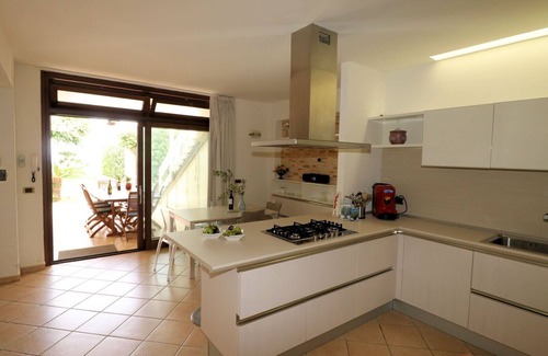 Briatico Villa | Villa delle Sirene, for 7 people and the beach within walking distance