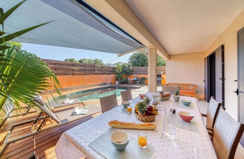 Concession Conde House | Villa des Castors 3* - Heated natural stone swimming pool with hot tub