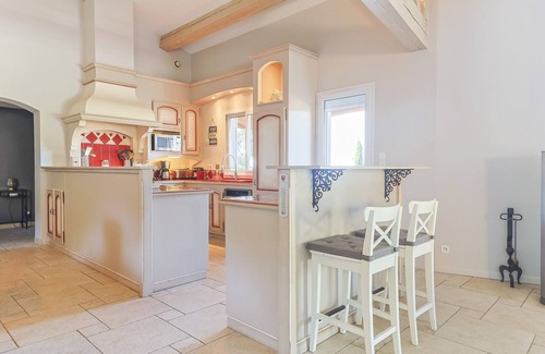 Flayosc Villa | Villa des Merveilles, a luxurious holiday home for 12 people.