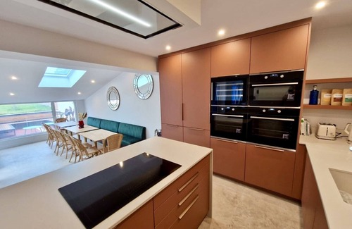 Olonne-sur-Mer Villa | Villa Des Plages- Piscine et spa privatifs-14pers