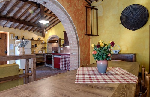 Murlo Villa | Villa Dipendenza, Historic Holding with wonderful swimming pool