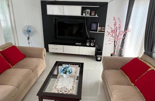 Dinoyo Villa | Villa Dua Kota - Dekat Malang dan Batu - 10 menit - MURAH RAME-RAME