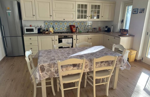 Parghelia Villa | Villa 'Edith' with Sea View, Shared Pool and Air Conditioning