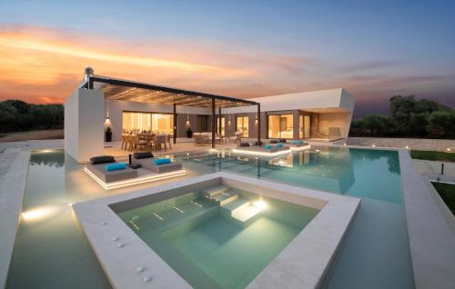 Georgioupolis Villa | Villa El by PosarelliVillas