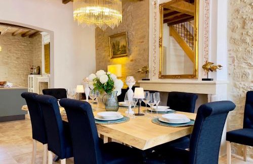 Gontaud House | Villa Eleonore - Chic Central Retreat Heated Pool