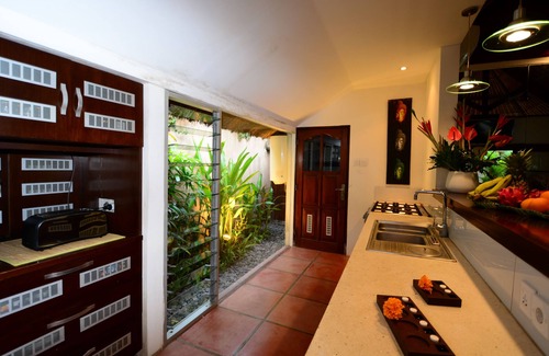 Central Seminyak Villa | Villa Elleo