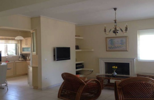 Markopoulo Mesogaias Villa | Villa Elsa 300m. from beach