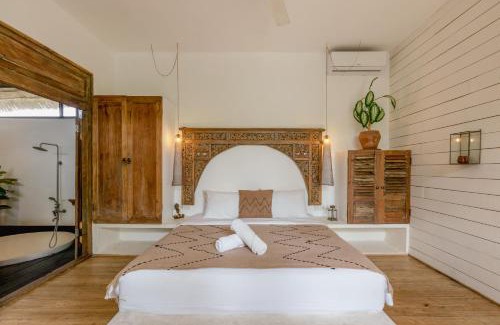 Umalas Villa | Villa Elwood - Stylish Boho Chic 3BR Villa in Umalas, Private Parking, Near Finns Canggu