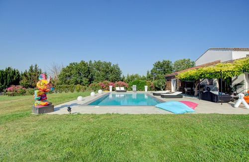 Grand Sud Villa | VILLA EMANEA with swimming pool in the heart of Provence Aixoise