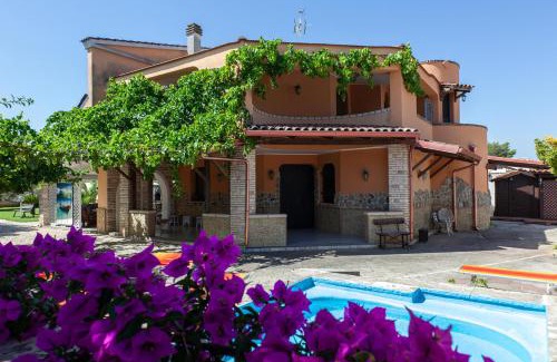 Giorgilorio Villa | Villa Erika with private pool and garden - Happy Rentals