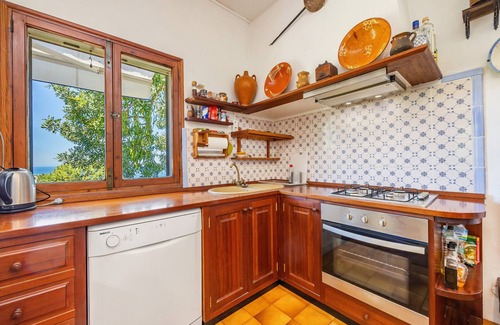 Deia Villa | Villa "Es Porcho" with Private Garden & Wi-Fi