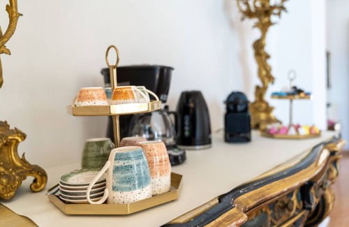 Magugnago Villa | VILLA ESMERALDA BETH'S HOUSE