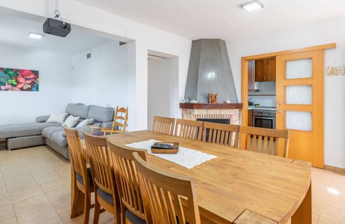 Polop Villa | Villa 'Esperanza' with Private Pool, Wi-Fi and Air Conditioning