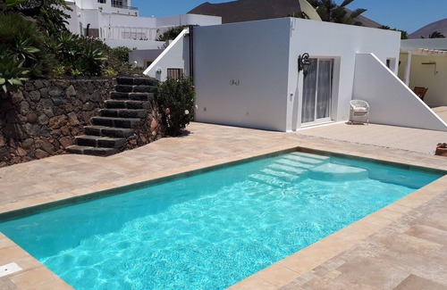 Conil Villa | Villa Essence - with A/C, heated private pool, hottub, gardens & stunning views!