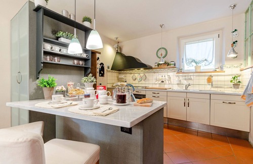 Pieve di Compito Villa | Villa Ester, a Stylish Farmhouse with Pool on the Hills by Lucca