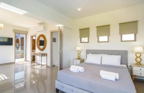 Gennadi Villa | Villa Eva Olivestone by Villa Plus