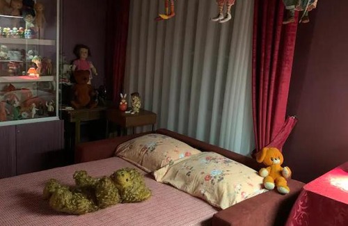 Bad Voeslau Apartment | Villa für Präsentationen und Events, Eine Nacht im Puppenmuseum erleben