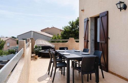 Foulquines Villa | Villa familiale spacieuse à Narbonne-Plage pour 6 pers, parking privé, animaux admis - FR-1-409-194
