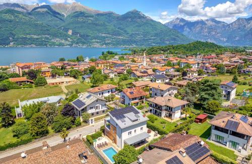 Colico Piano House | Villa Family with pool and amazing panoramic penthouse