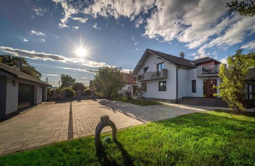 Horka House | Villa Felicità Pool House