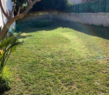 Punta Milocca House | Villa Fiori giardino, 400 m. mare con parcheggio