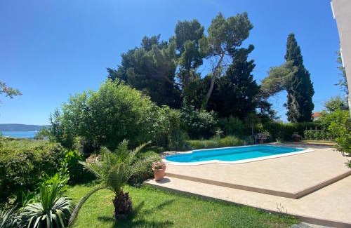 Kastel Gomilica Apartment | Villa Flora