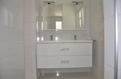 Kastel Gomilica Apartment | Villa Flora