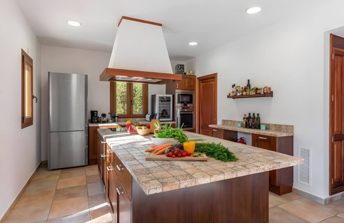 Felanitx Villa | Villa 'Foners' with Sea View, Wi-Fi and Air Conditioning