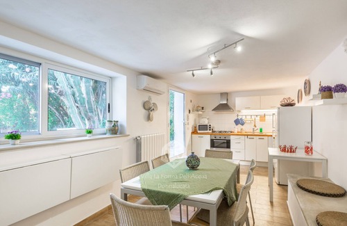 Donnalucata Villa | Villa for 12/14 people garden, pool, bbq, 100 meters from the sea, A/C, wi-fi