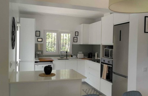 Costa Nova Villa | Villa for 6 people, with private pool on a totally closed plot.