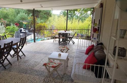 Quinson Villa | Villa forest home avec piscine dans les gorges du verdon en Provence