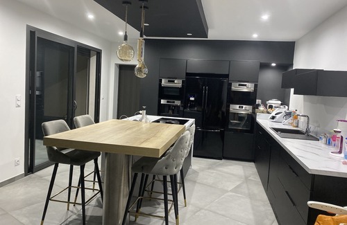 Saint-Julien-les-Rosiers House | Villa Contemporaine Avec vue Panoramique sur les Cévennes