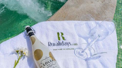 Iznajar Villa | Villa Fraskito Iznajar by Ruralidays