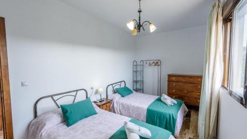 Iznajar Villa | Villa Fraskito Iznajar by Ruralidays