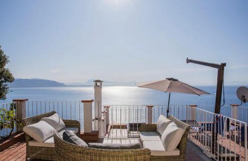 Cetara Apartment | VILLA FUENTI BAY -Amalfi Coast-