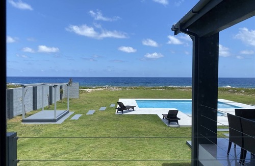 Galina Villa | Villa G Seaside Villa in Galina