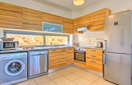 Latchi Cottage | Villa Genevieve - a villa that sleeps 6 guests in 3 bedrooms