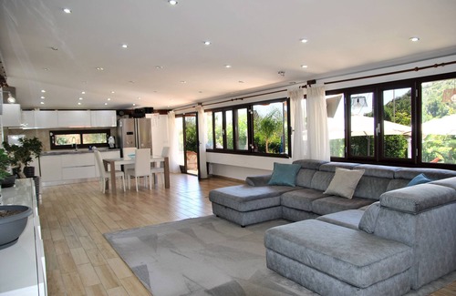 Trivio Villa | Villa Giselda with private pool and outdoor whirpool