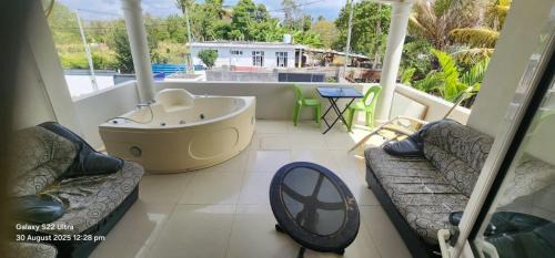 Midlands Ski Chalet | Villa Grande Baie Géranium La Croisette