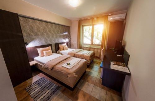 Backa Topola Hotel | Villa Gurman 024