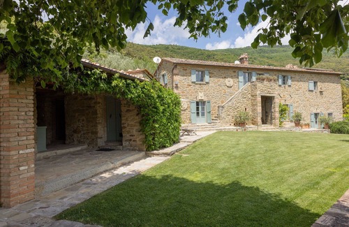 Cortona Villa | Villa in Cortona with 4 bedrooms sleeps 8