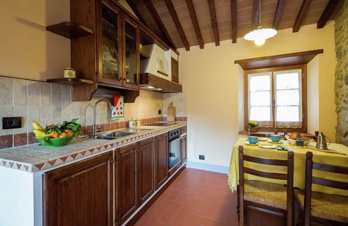 San Pietro a Cegliolo Villa | Villa in Cortona with Pool and Val di Chiana View