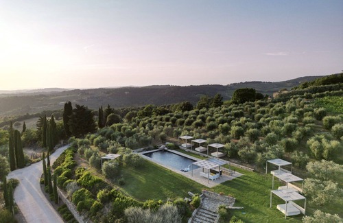 Castellina in Chianti Villa | Villa in Fioraie with 10 bedrooms sleeps 19