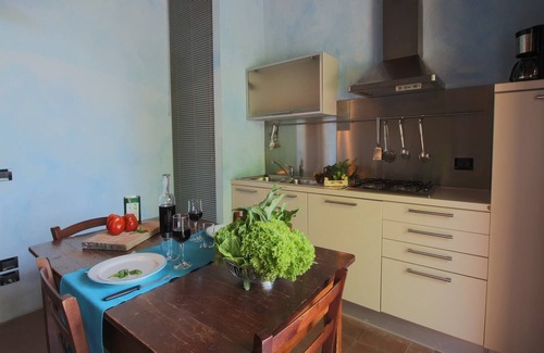 Castelfranco di Sopra Apartment | Villa in Tuscany with Pool near Beach