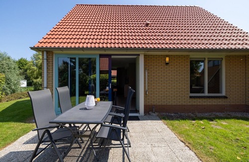 Andijk House | Villa in Medemblik near Waterfront