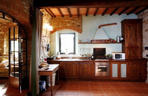 San Casciano in Val di Pesa Villa | Villa in Paolini with 6 bedrooms sleeps 15