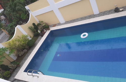 A. Bonifacio Villa | Villa in Parañaque 2/4 Bedrooms