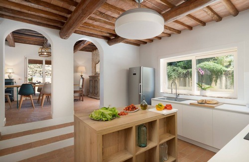 Gambassi Terme Villa | Villa in Pillo with 5 bedrooms sleeps 10